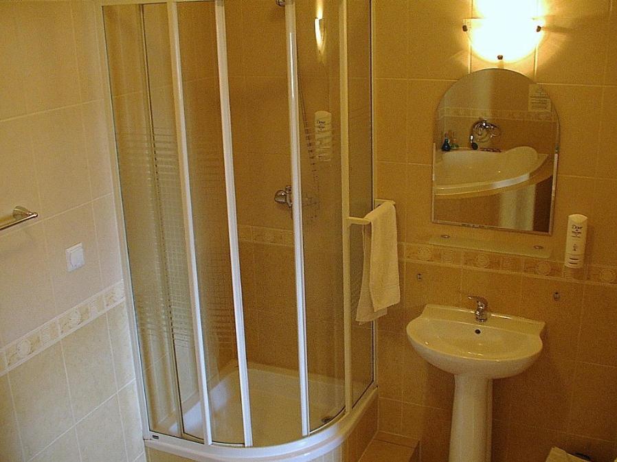 Hotel Regius Opole Habitación foto