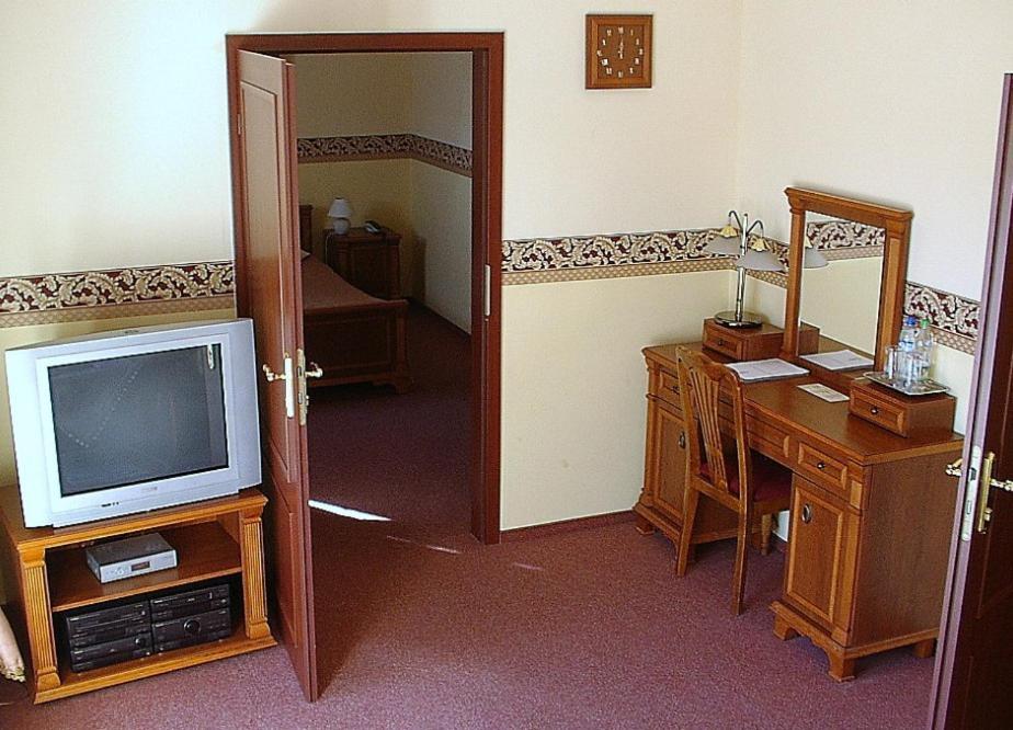 Hotel Regius Opole Habitación foto
