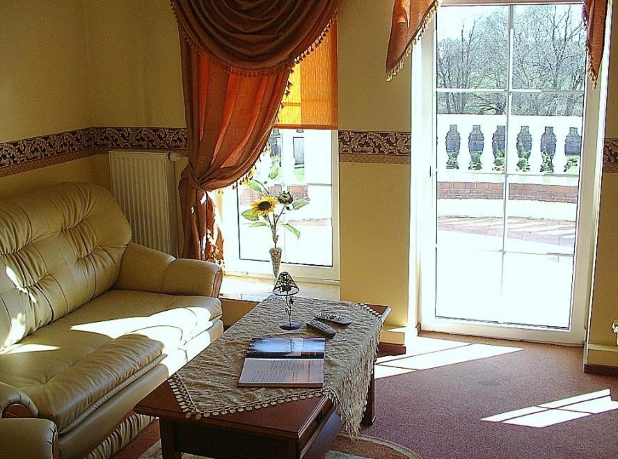 Hotel Regius Opole Habitación foto