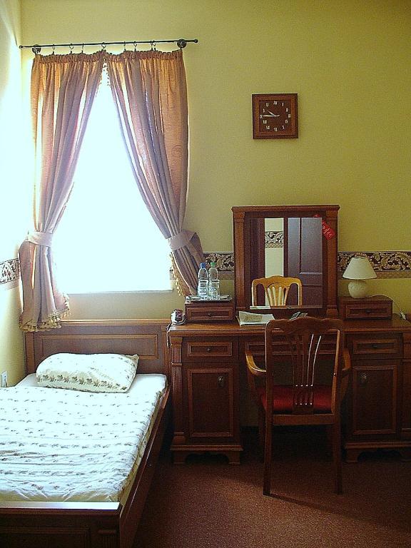 Hotel Regius Opole Habitación foto